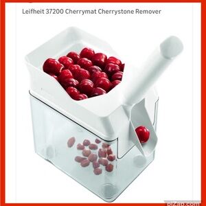 🍒 Leifheit Cherrymat Cherrystone Pitter with Container